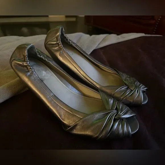 Size 41 Aldo bronze/gold metallic wedge sandals - Picture 2 of 3